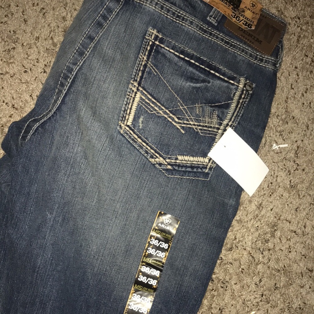 Men’s Ariat jeans new with tags! - Picture 2 of 2